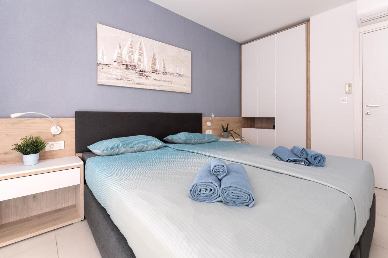 Apartment Superior Seaview Apt. With Pool *